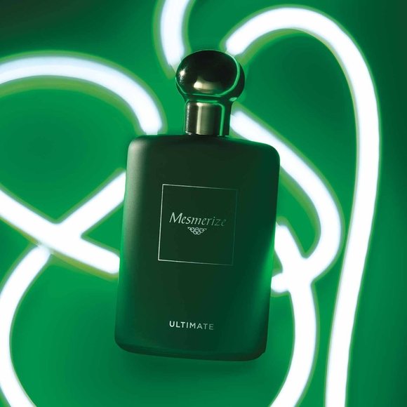 Mesmerize Ultimate Mens Spray Cologne - Picture 3 of 3